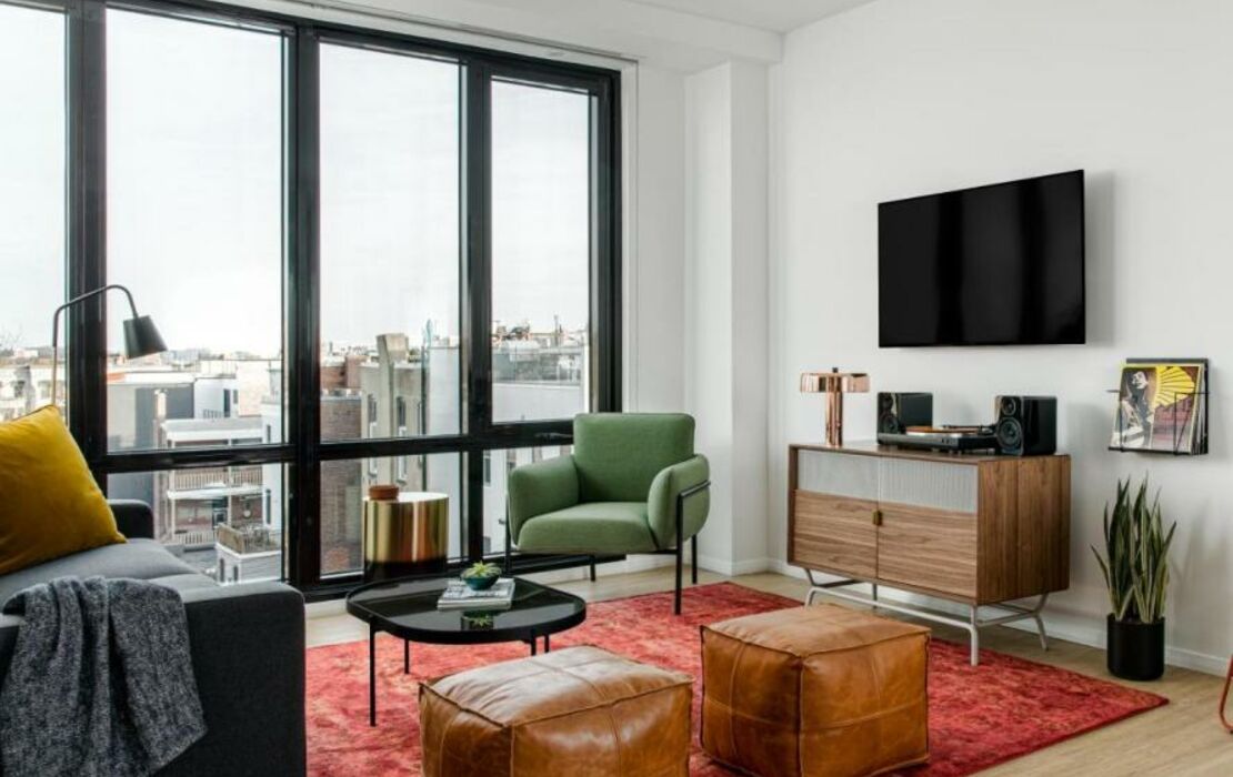 Liz by Black Swan DC Executive Flat, a Design Boutique