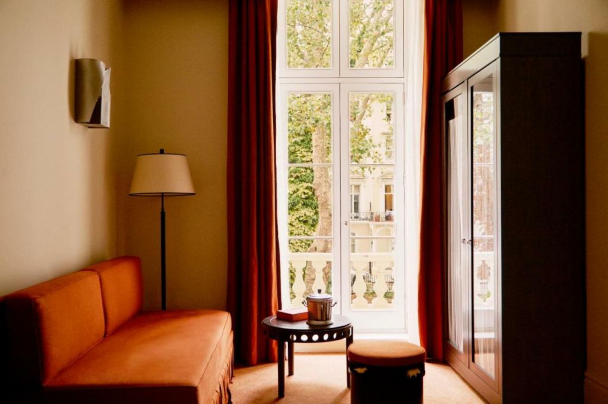 Grand Hotel Bellevue London