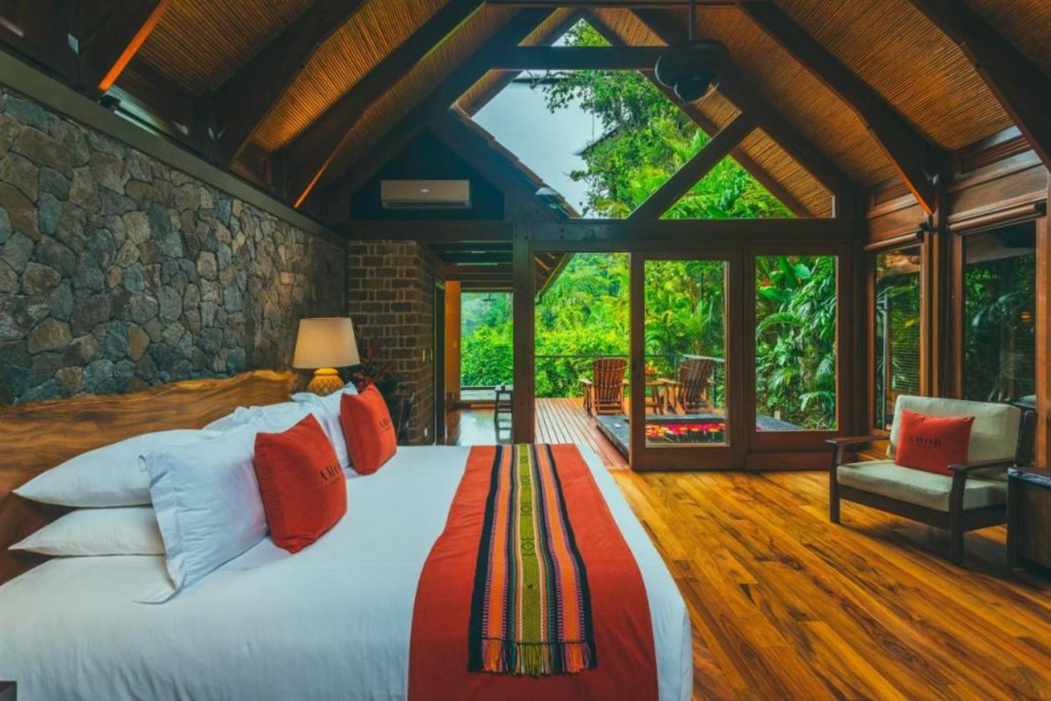 Amor Arenal Adults Friendly