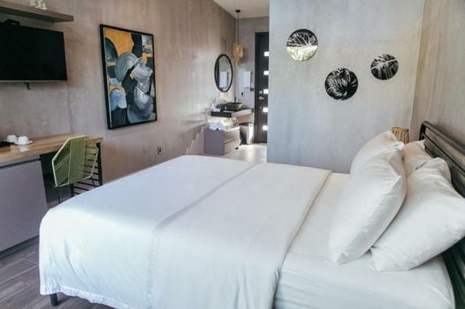 Mother Earth Luxury Boutique Hotel, Restaurant & Spa