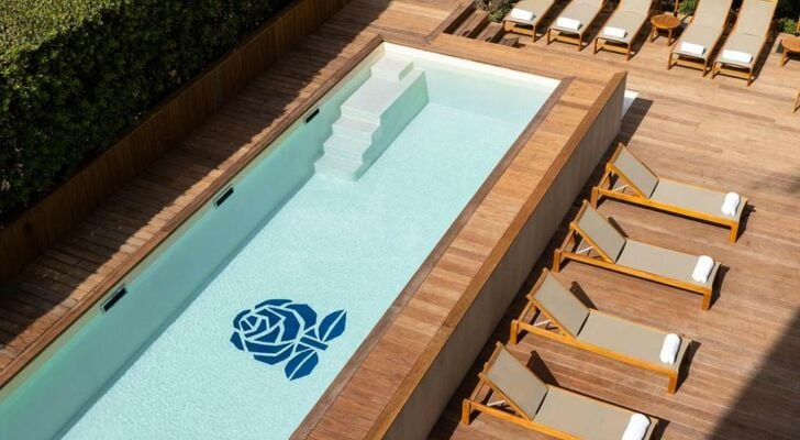 MOB HOTEL Cannes