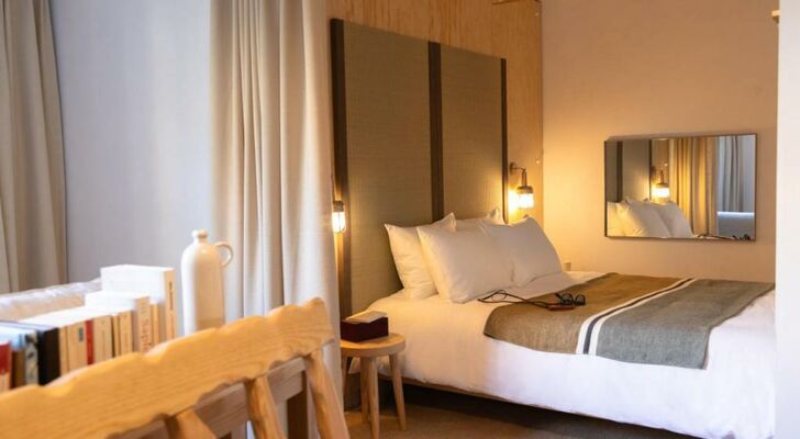 MOB HOTEL Cannes