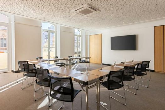 Hôtel Apollinaire Nice