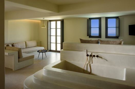 Elessa Hotel