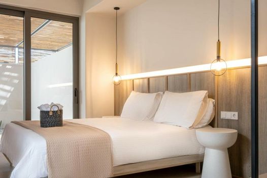 Yenesis Seaside Retreat - Adults only over 15