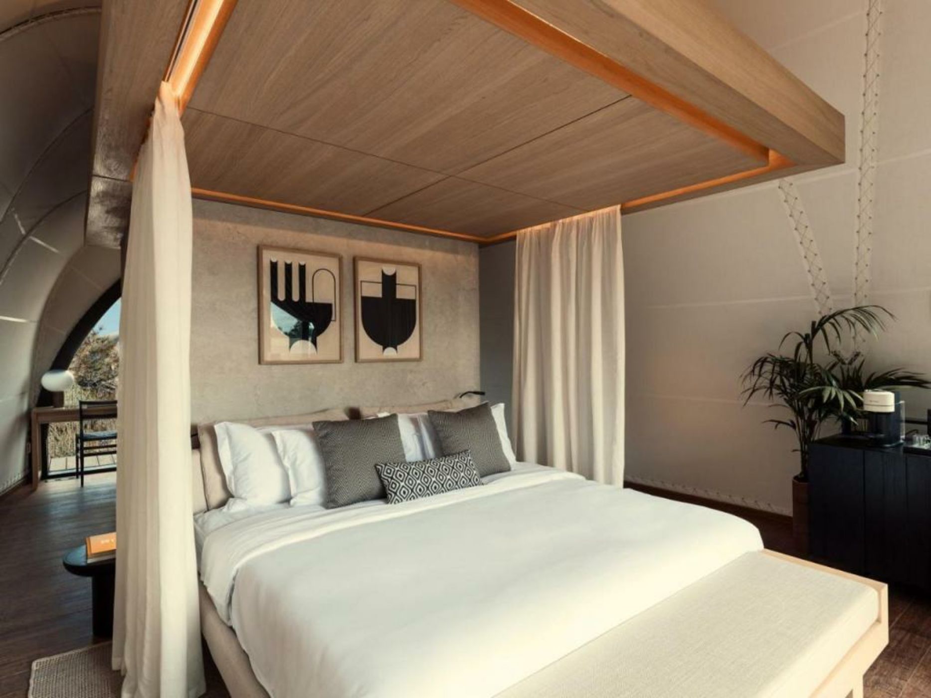 91 Athens Riviera, The Resort