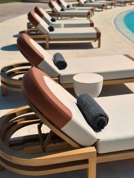 91 Athens Riviera, The Resort