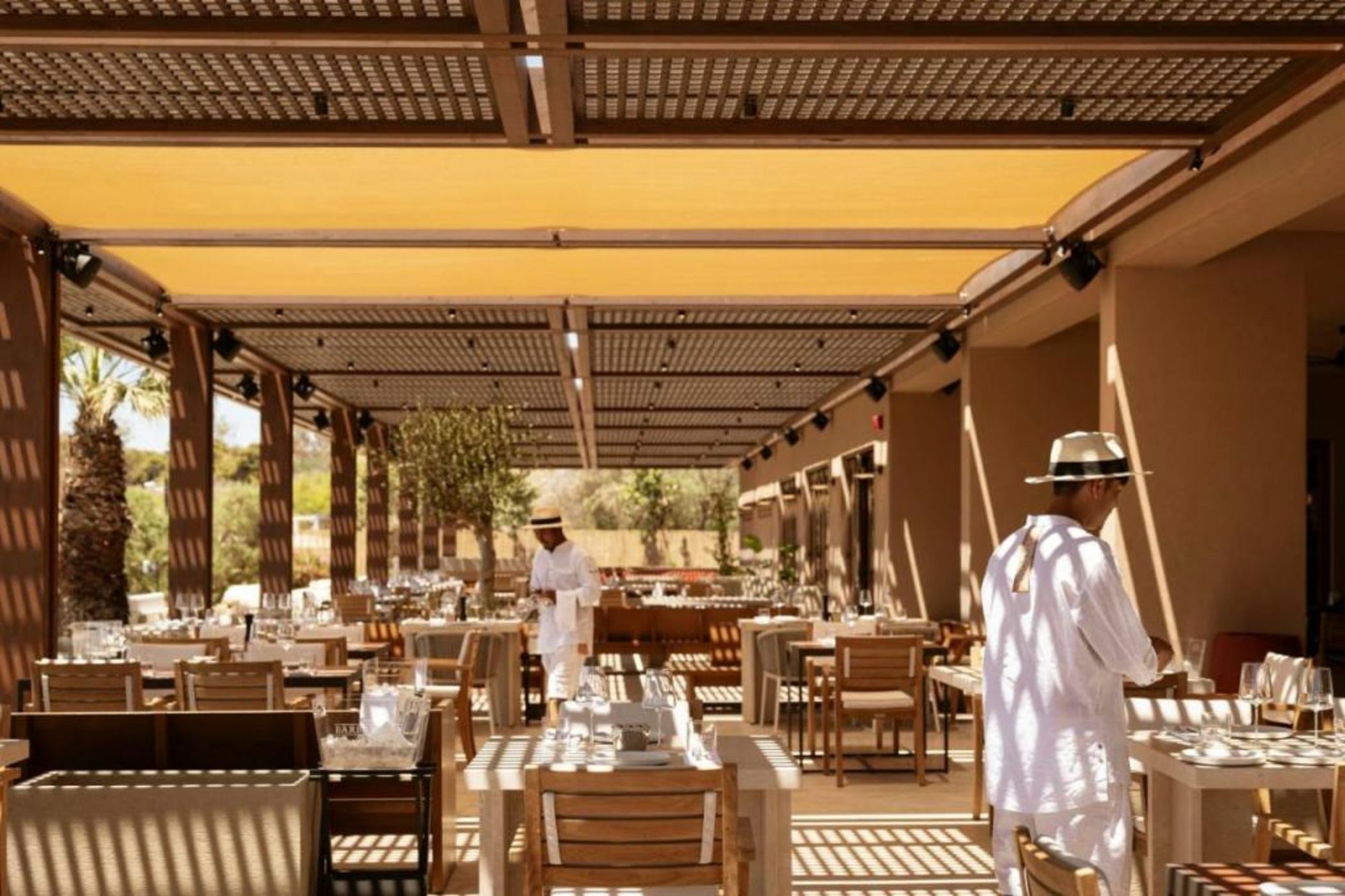 91 Athens Riviera, The Resort