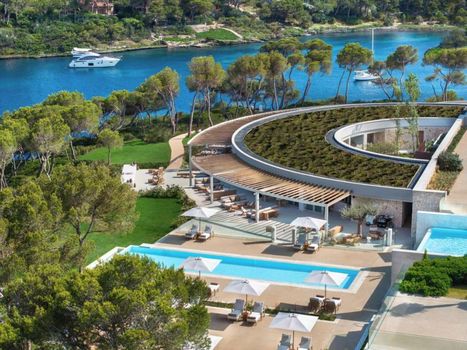 Ikos Porto Petro