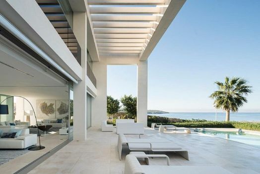 PALMA BAY FRONT LINE