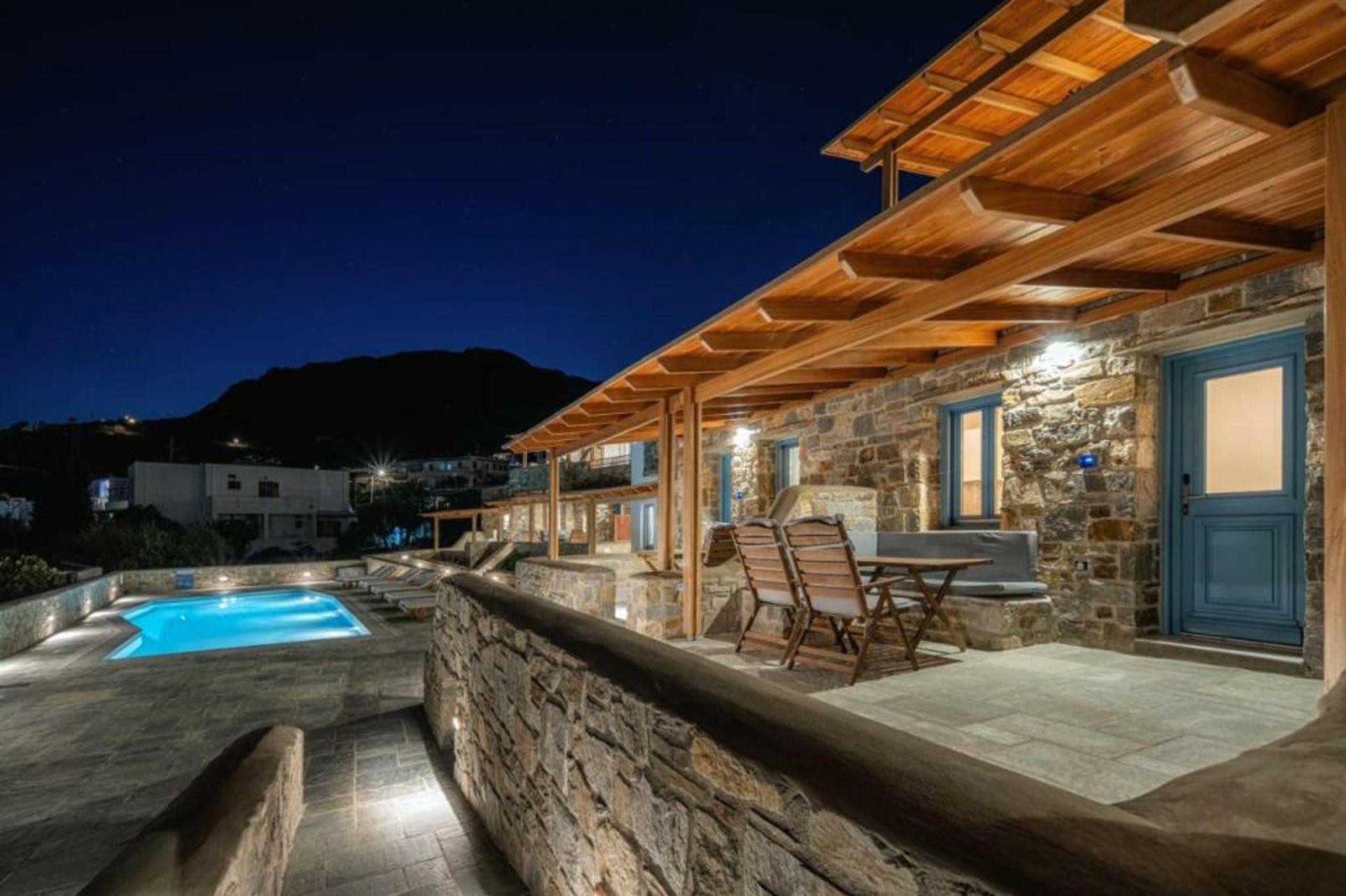 Galazio Suites, Serifos