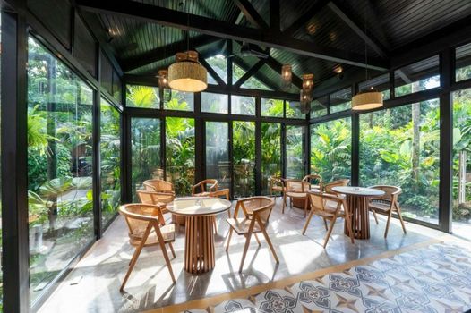 Hideaway Rio Celeste Hotel