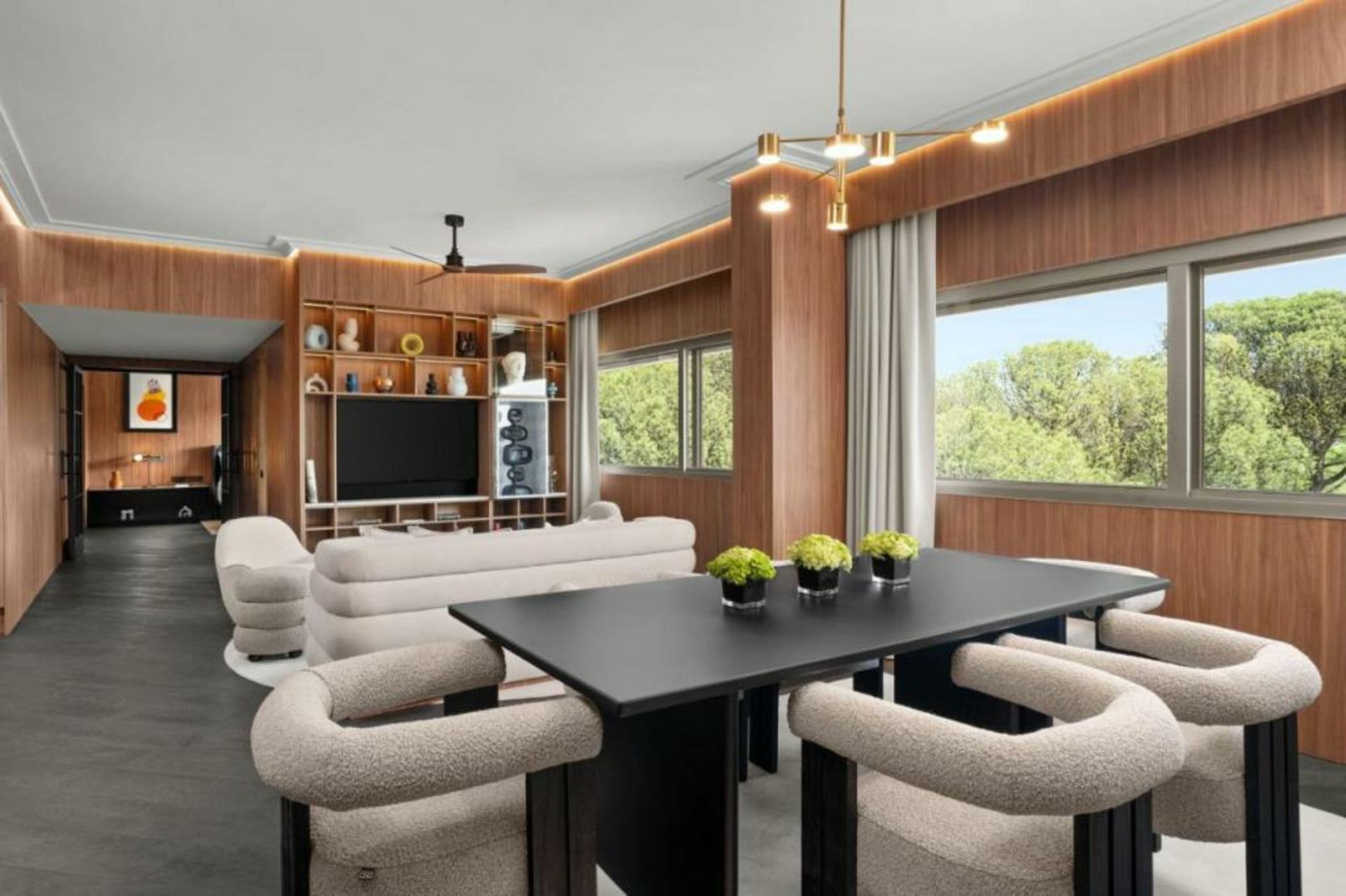 Cardo Roma, Autograph Collection