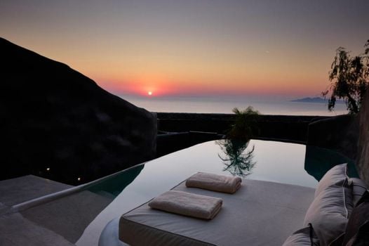 One of One Hotel