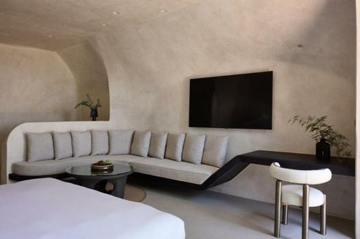 One of One Hotel