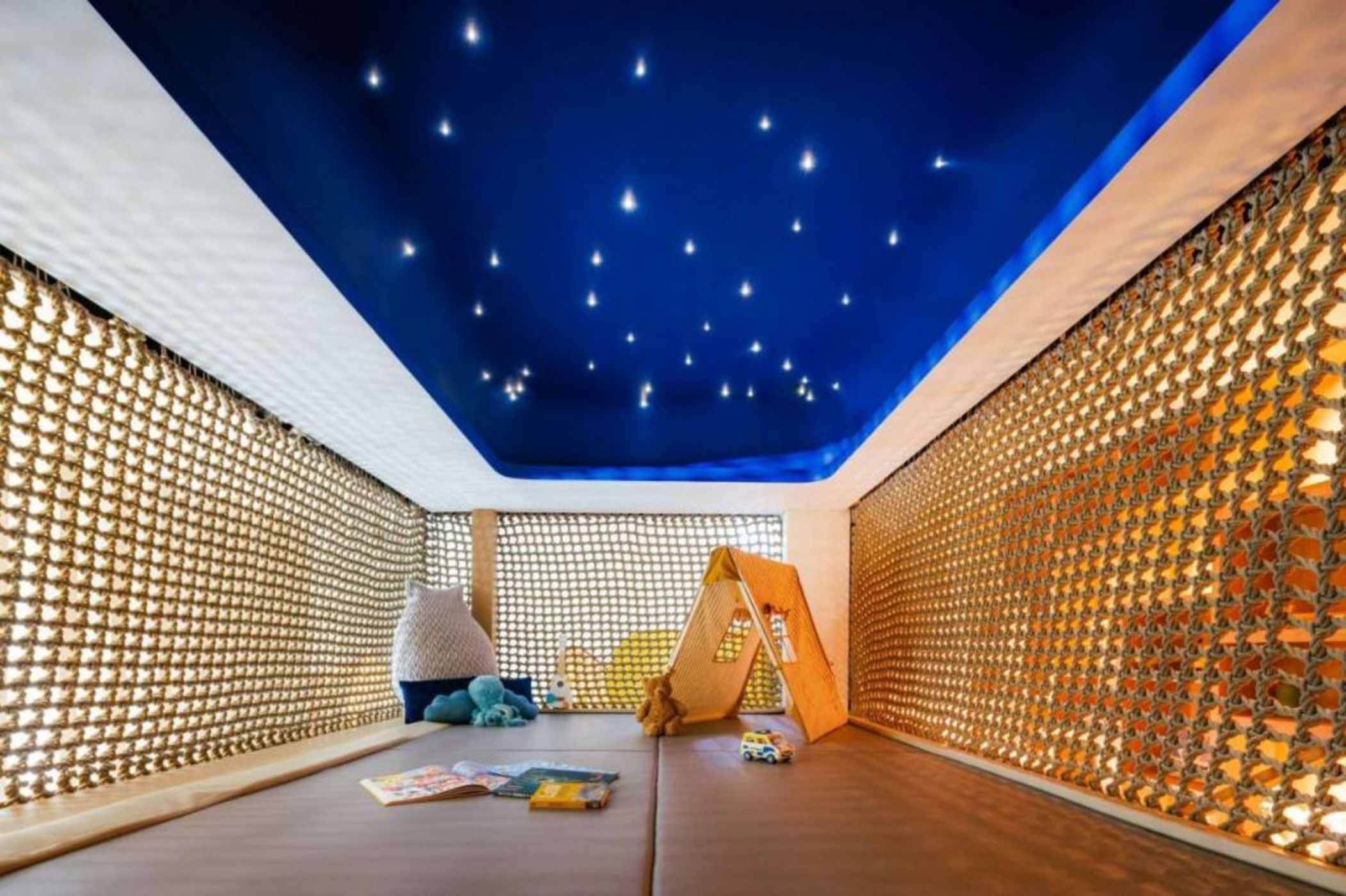 One&Only One Za'abeel