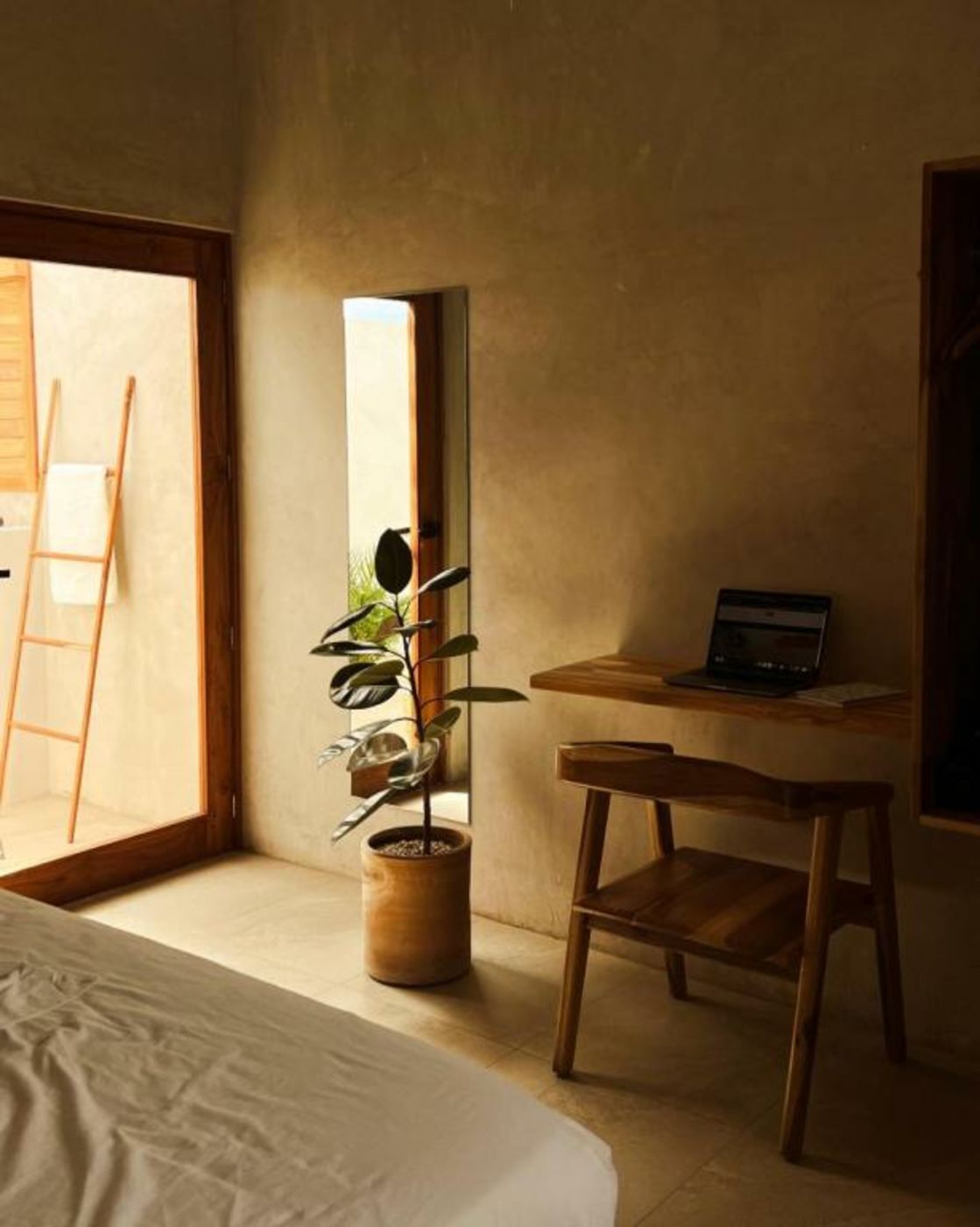 Tukasa - Surfhouse Popoyo