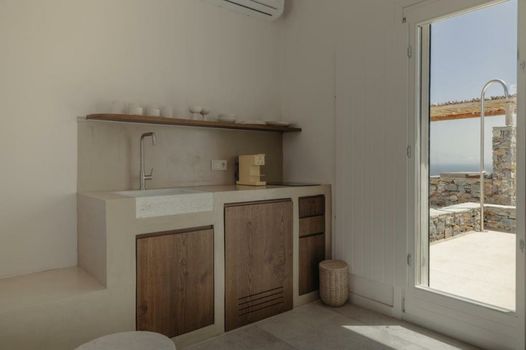 Piperi Suites