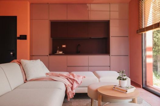 AKTI SEASIDE SUiTES