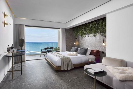 Dyo Suites