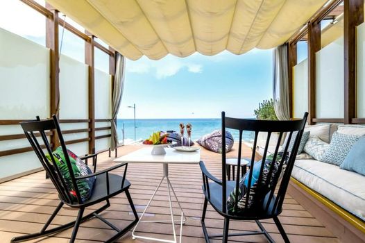 Dyo Suites