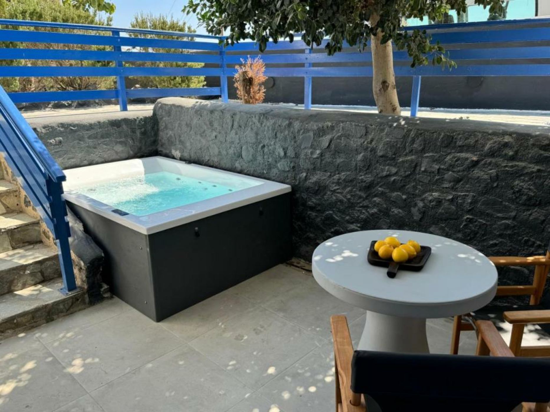 Bios Santorini Vegan - Vegetarian Boutique Hotel