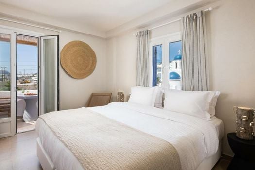 Bios Santorini Vegan - Vegetarian Boutique Hotel