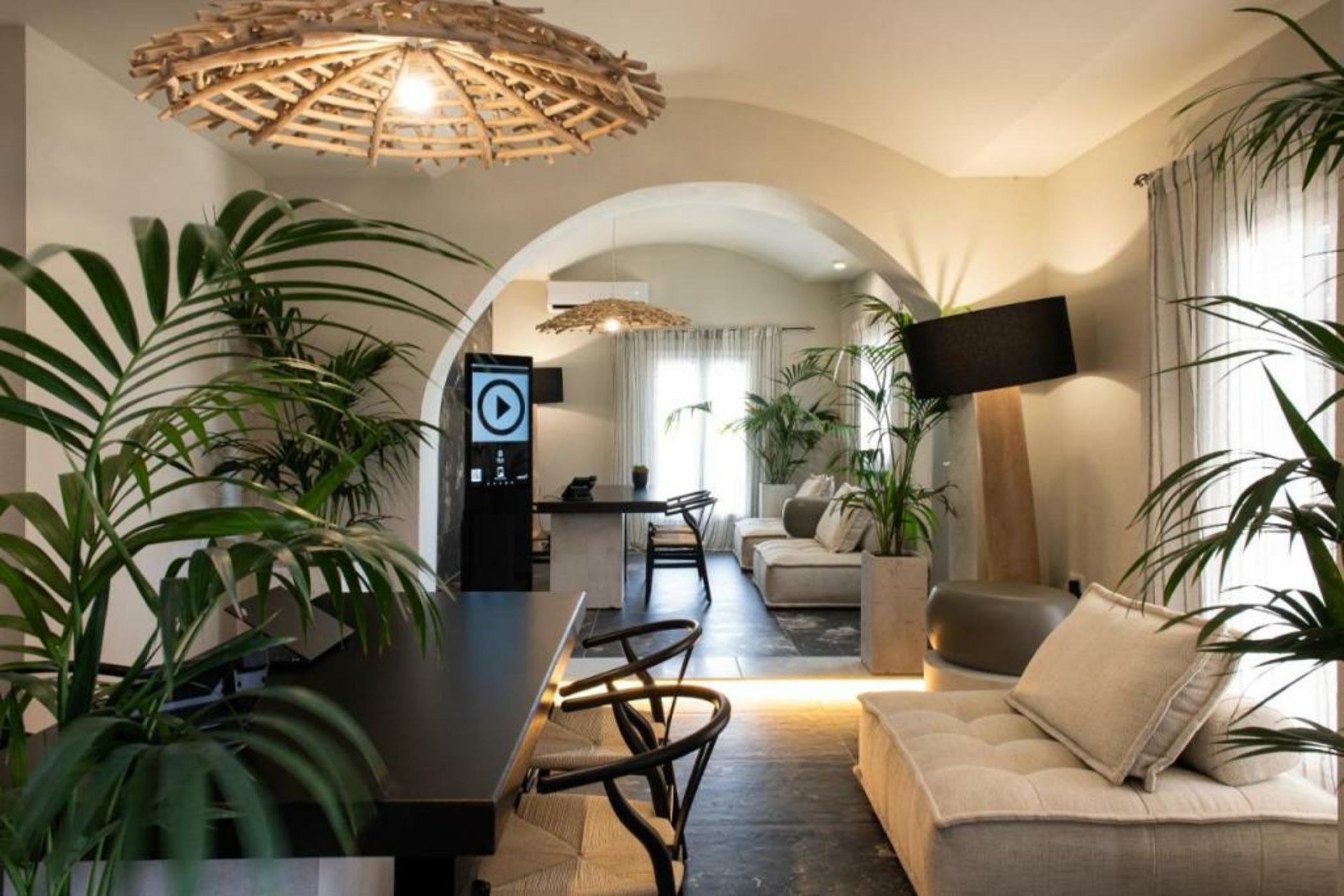 Bios Santorini Vegan - Vegetarian Boutique Hotel