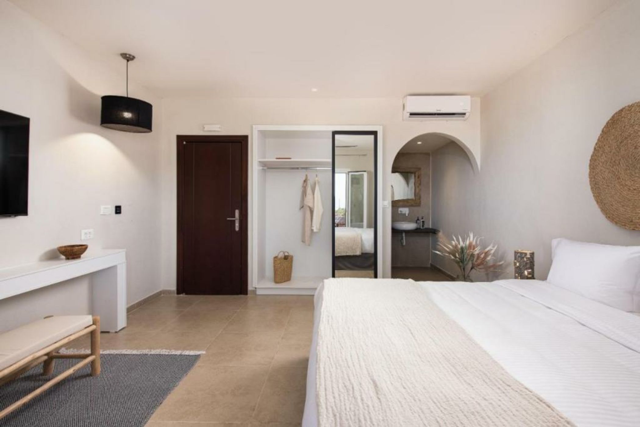 Bios Santorini Vegan - Vegetarian Boutique Hotel