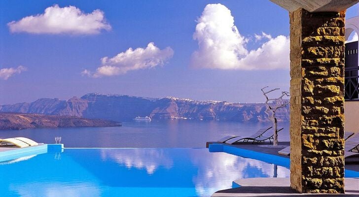 Astarte Suites