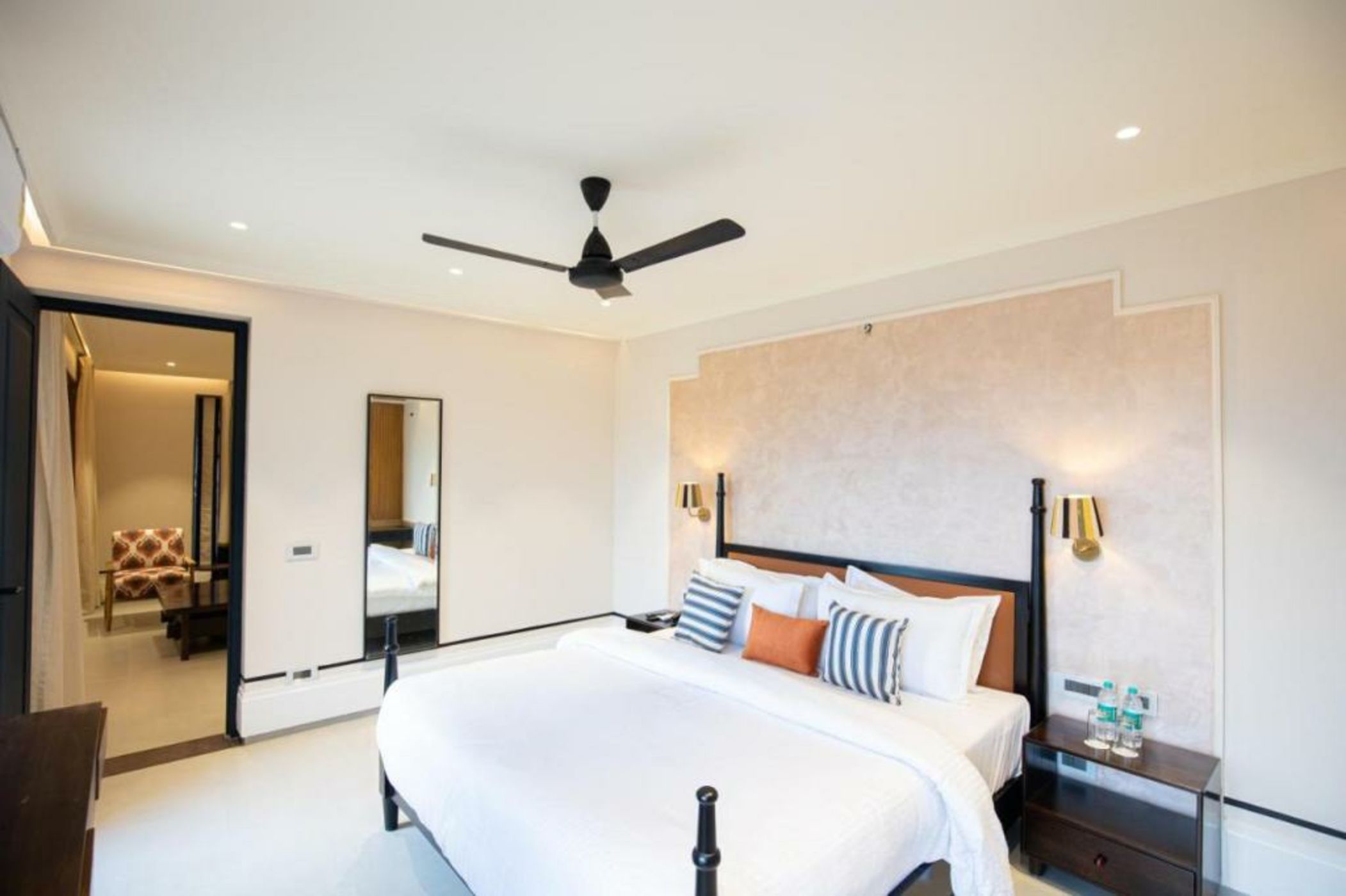 The Sierra - By The Lake