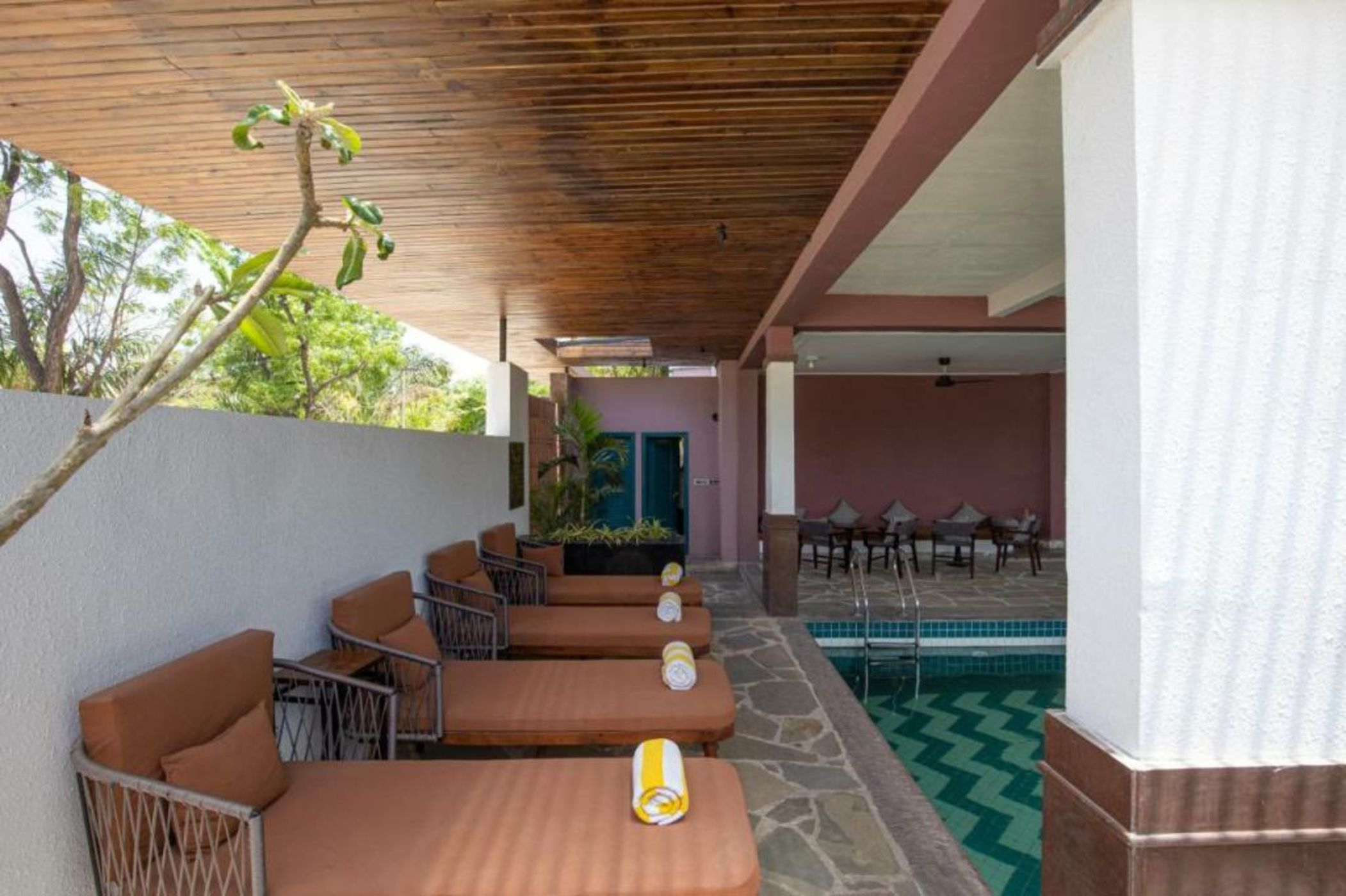 The Sierra - By The Lake