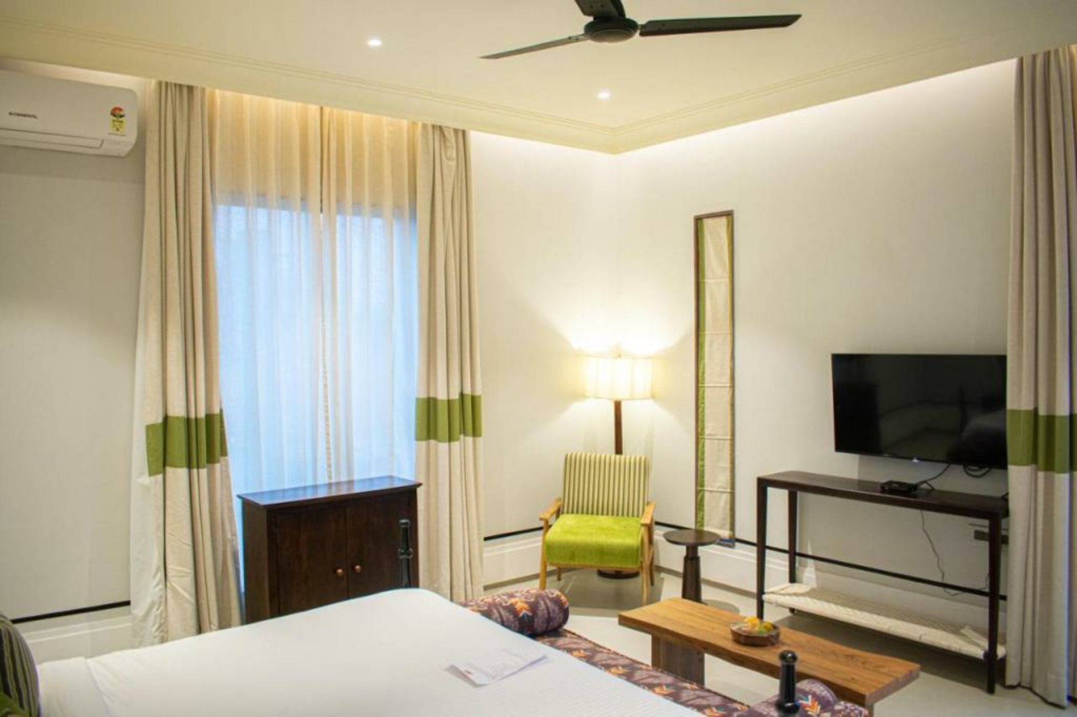 The Sierra - By The Lake