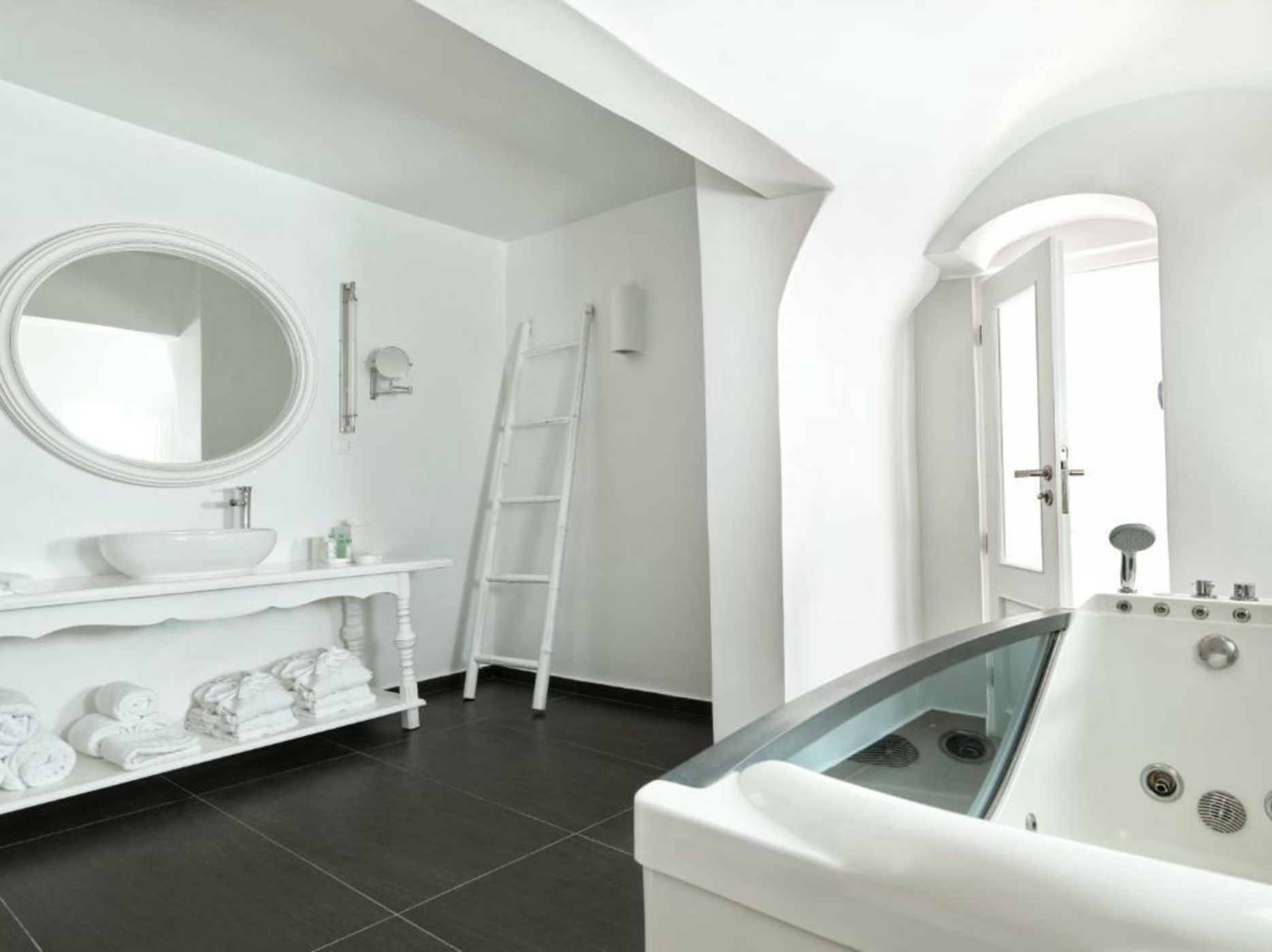 Katikies Santorini - The Leading Hotels Of The World