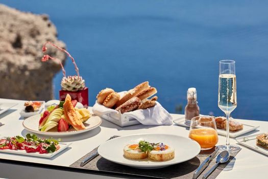 Katikies Santorini - The Leading Hotels Of The World