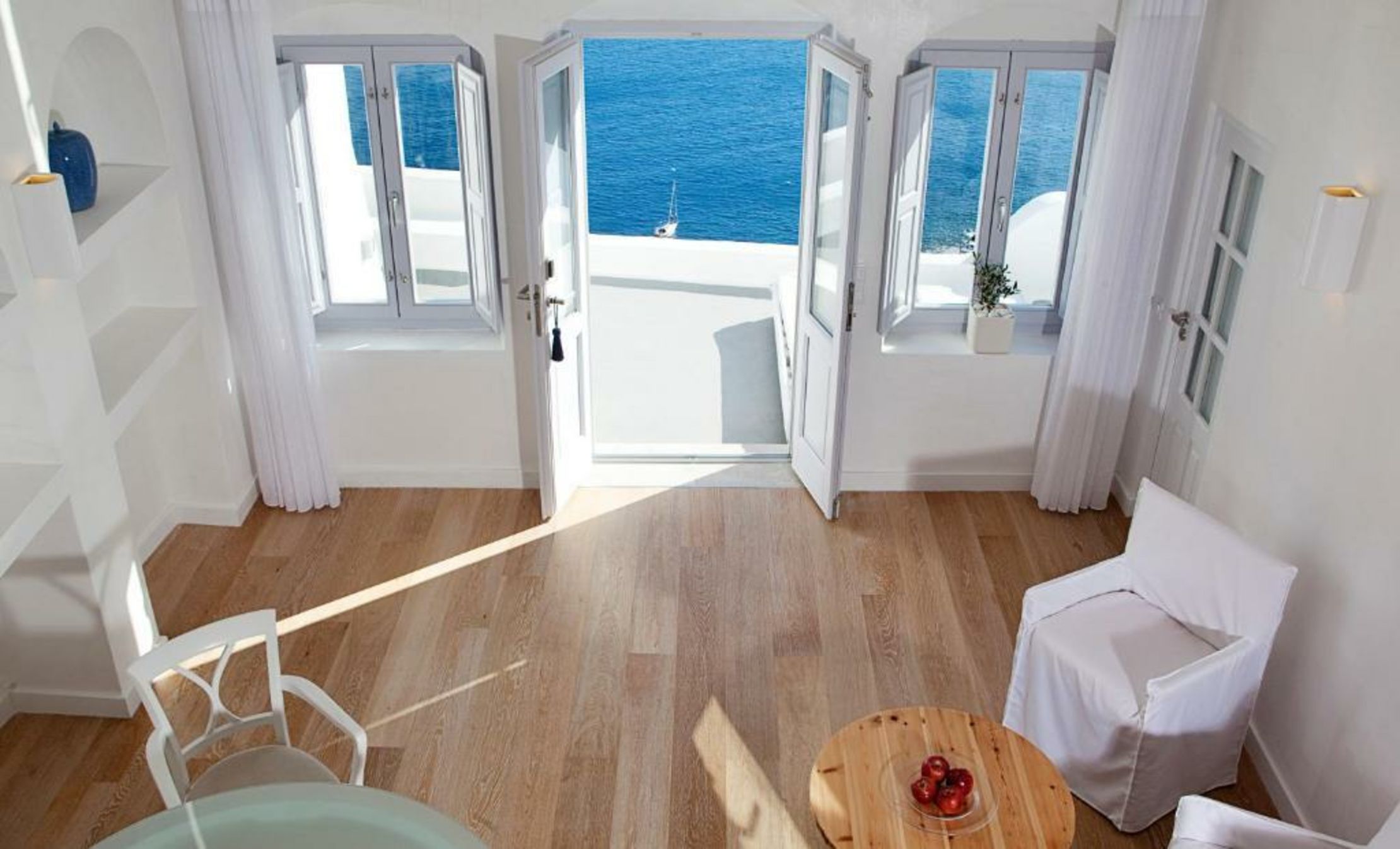 Katikies Santorini - The Leading Hotels Of The World