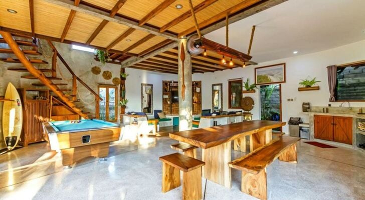 Bukit Surf Villa