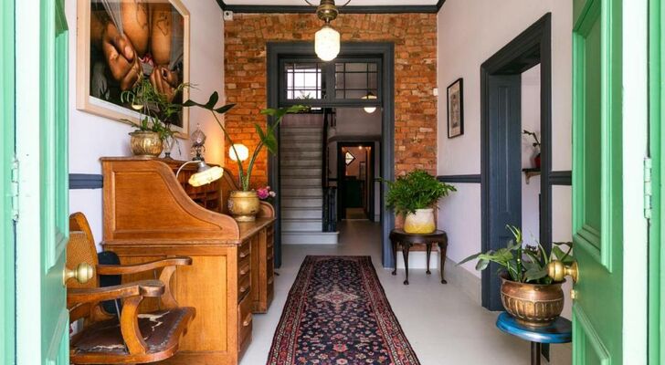 Hotel Lola