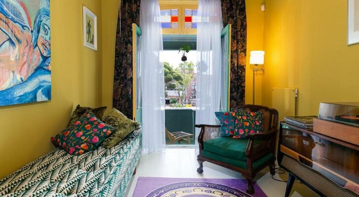 Hotel Lola