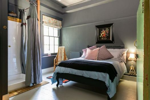 Hotel Lola