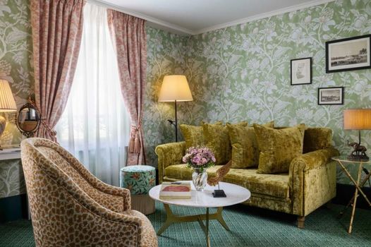 UNE AUTRE CHAMBRE