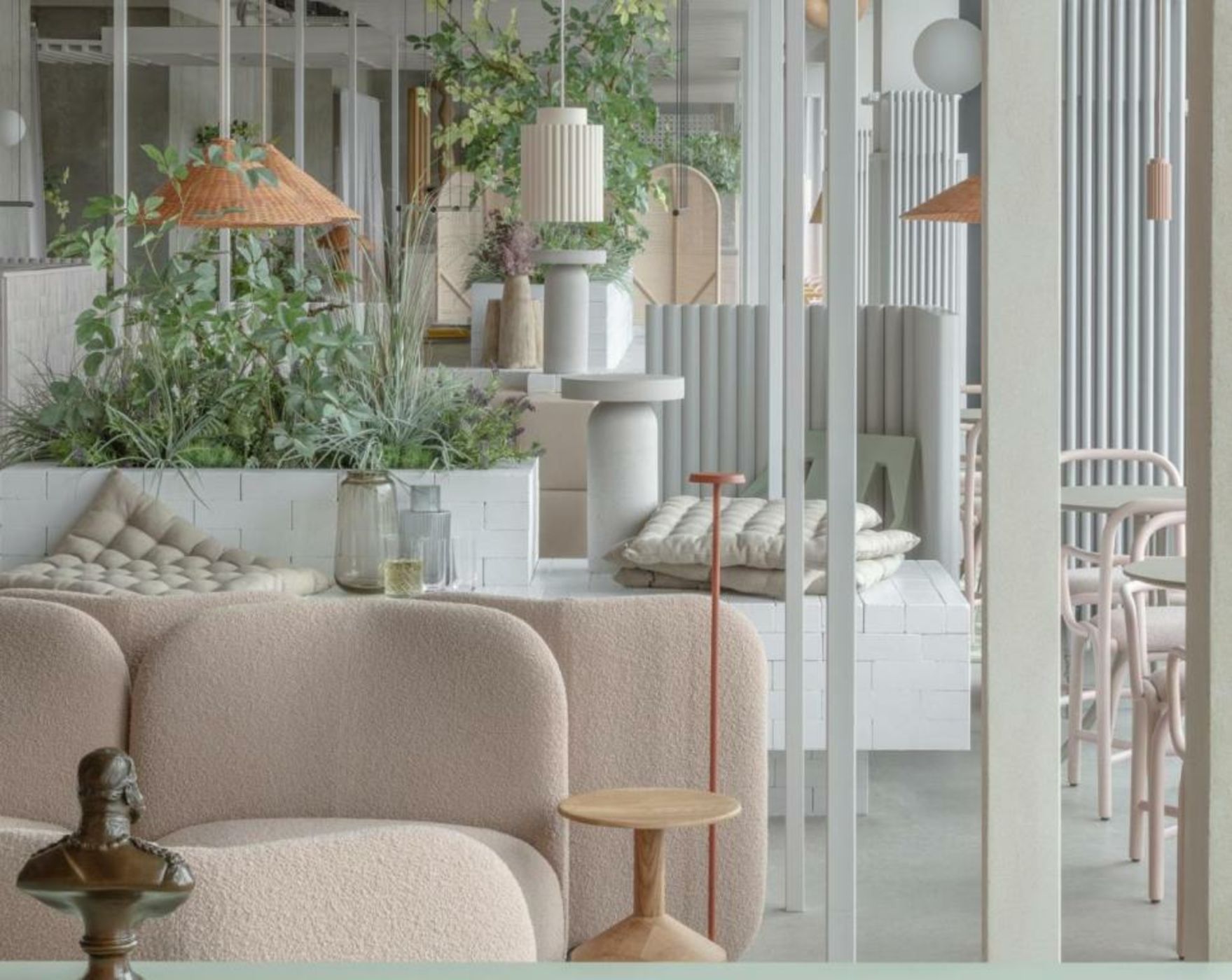 Locke at East Side Gallery