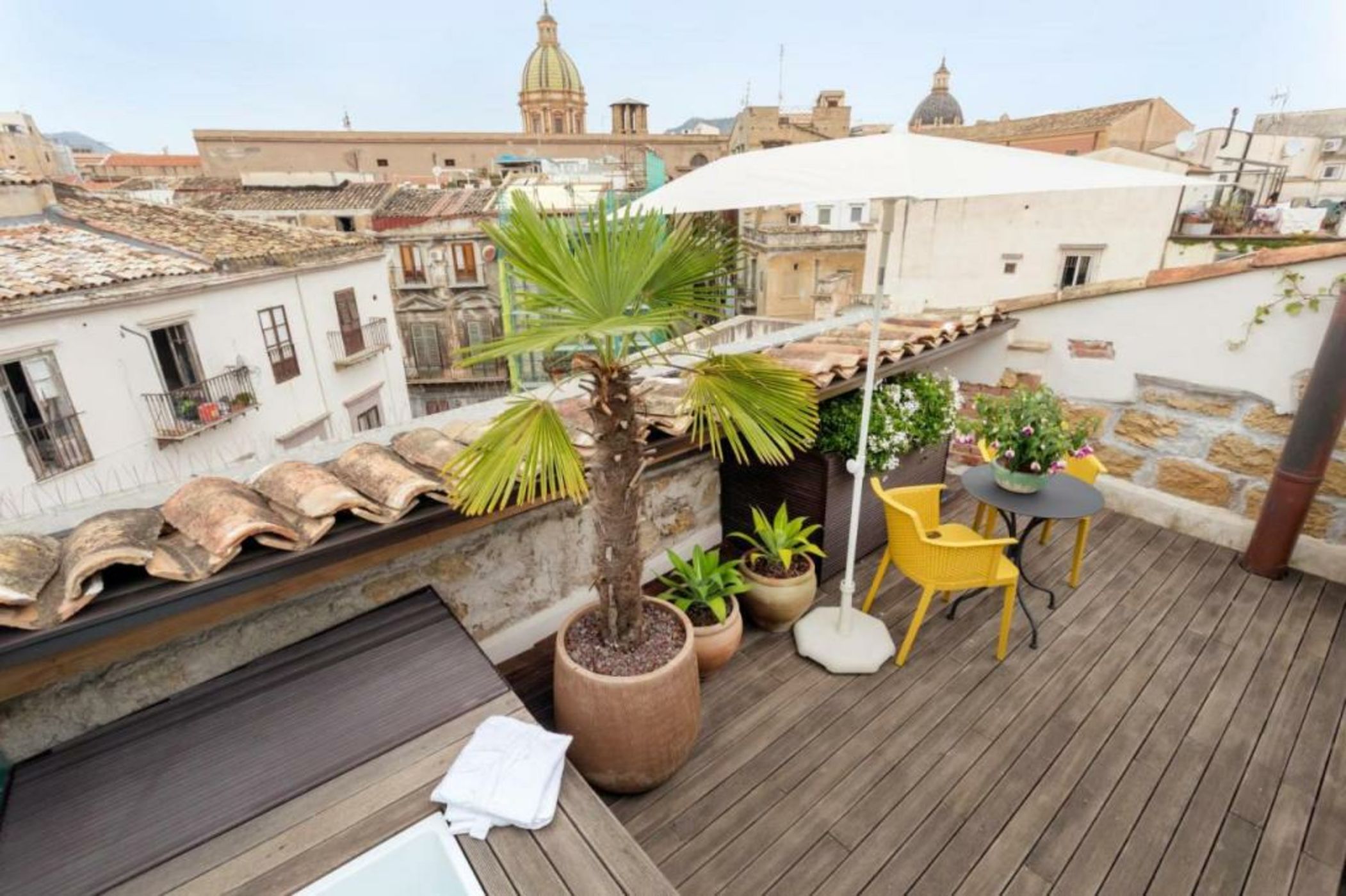 Sui Tetti di Balarm Boutique Rooms