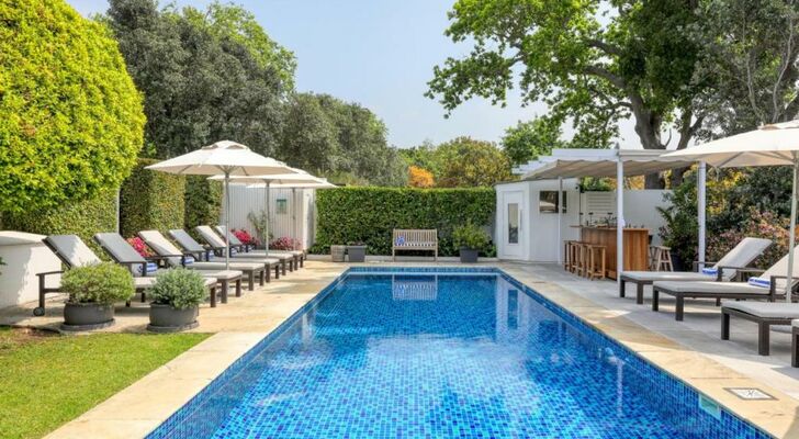 Villa Coloniale Schumacher Luxury Retreat