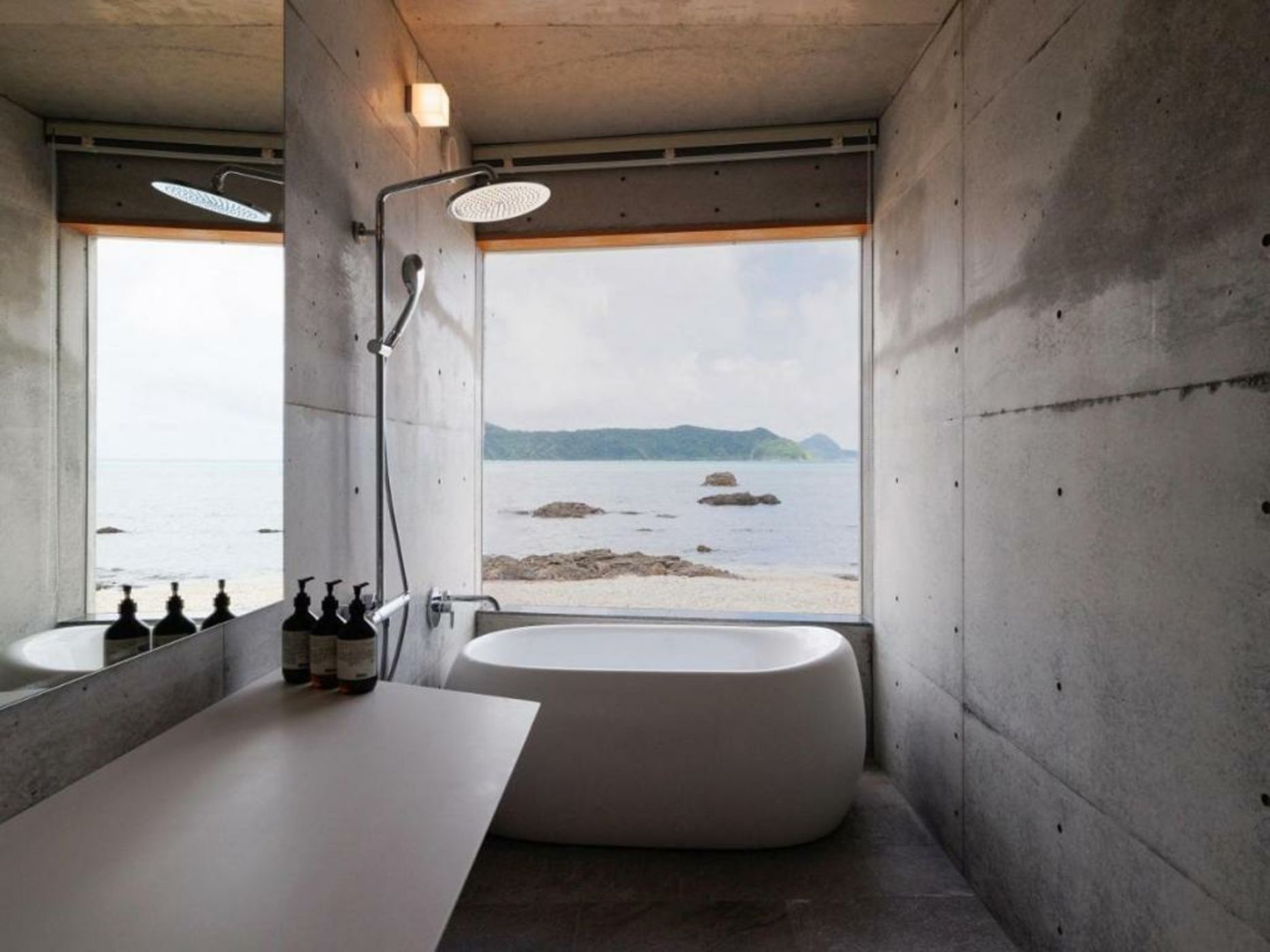 Denpaku The Beachfront MIJORA