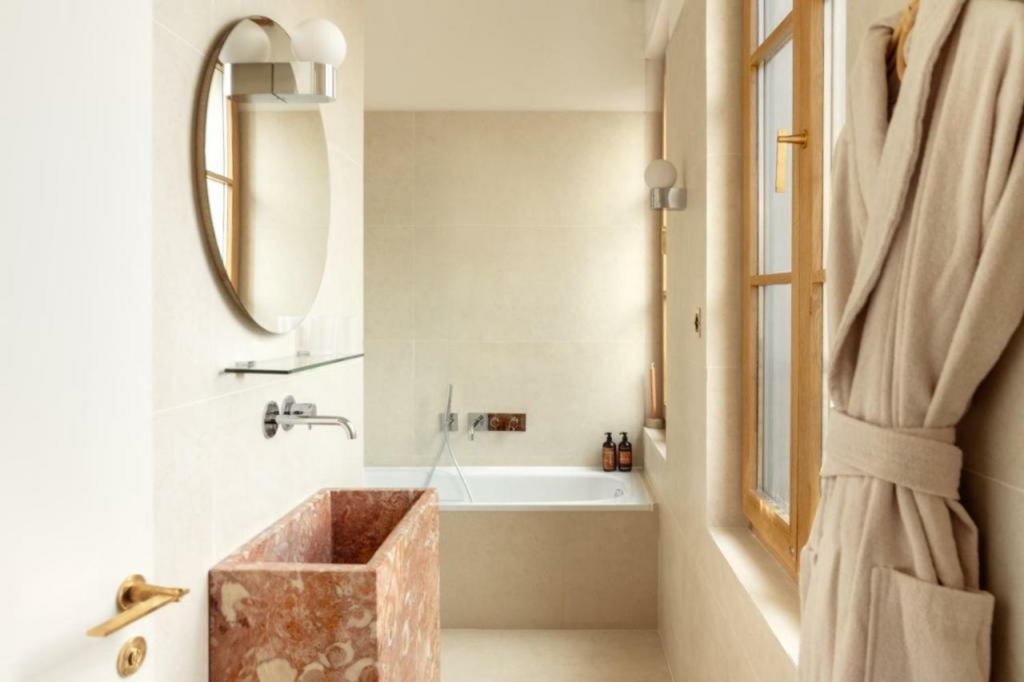 Elysée Montmartre Hotel