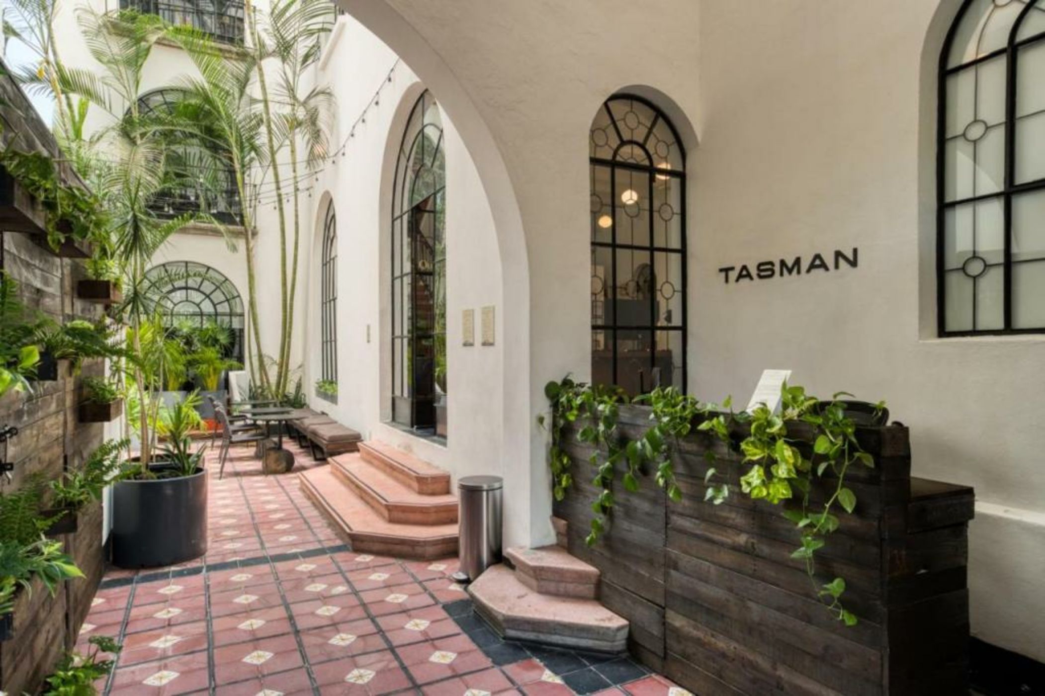 Santa Casa by Tasman