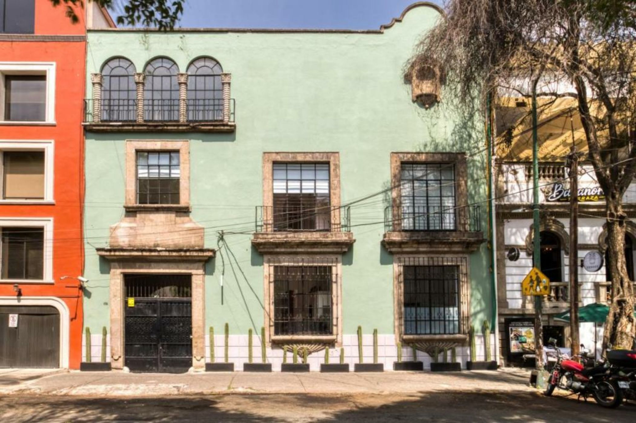 Santa Casa by Tasman