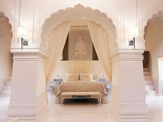RAN BAAS The Palace