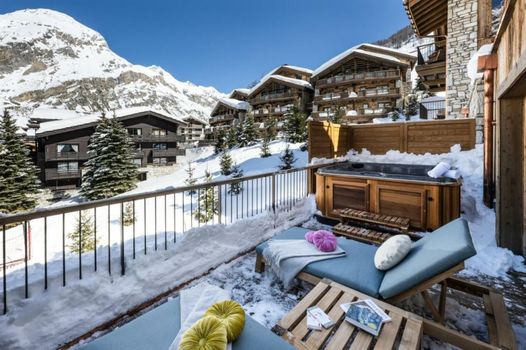 Silverstone by Alpine Resorts